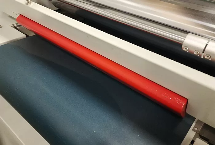 Stanza Machinery Recubrimiento con rodillos- maquinas de recubrimeinto de rodillos o "ROLL COAT"